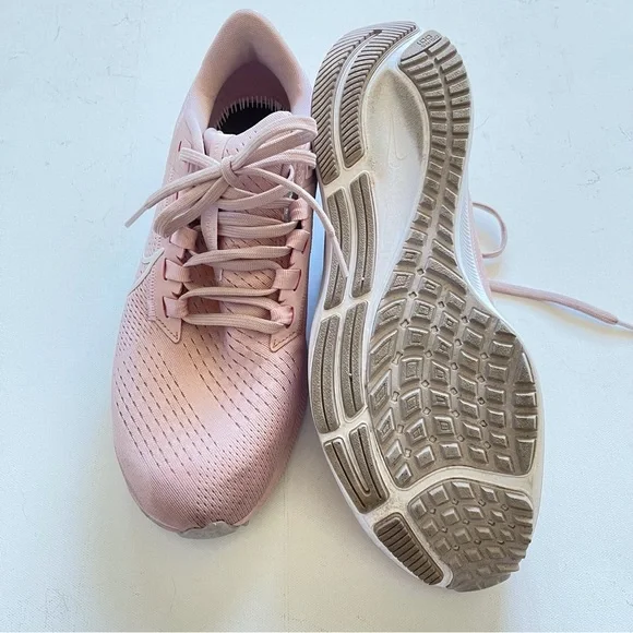 Nike Revolution Sneakers - Picture 5 of 5